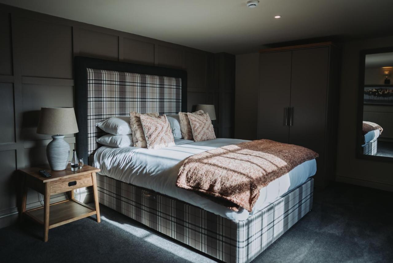 The Assheton Arms Hotel Clitheroe Bagian luar foto