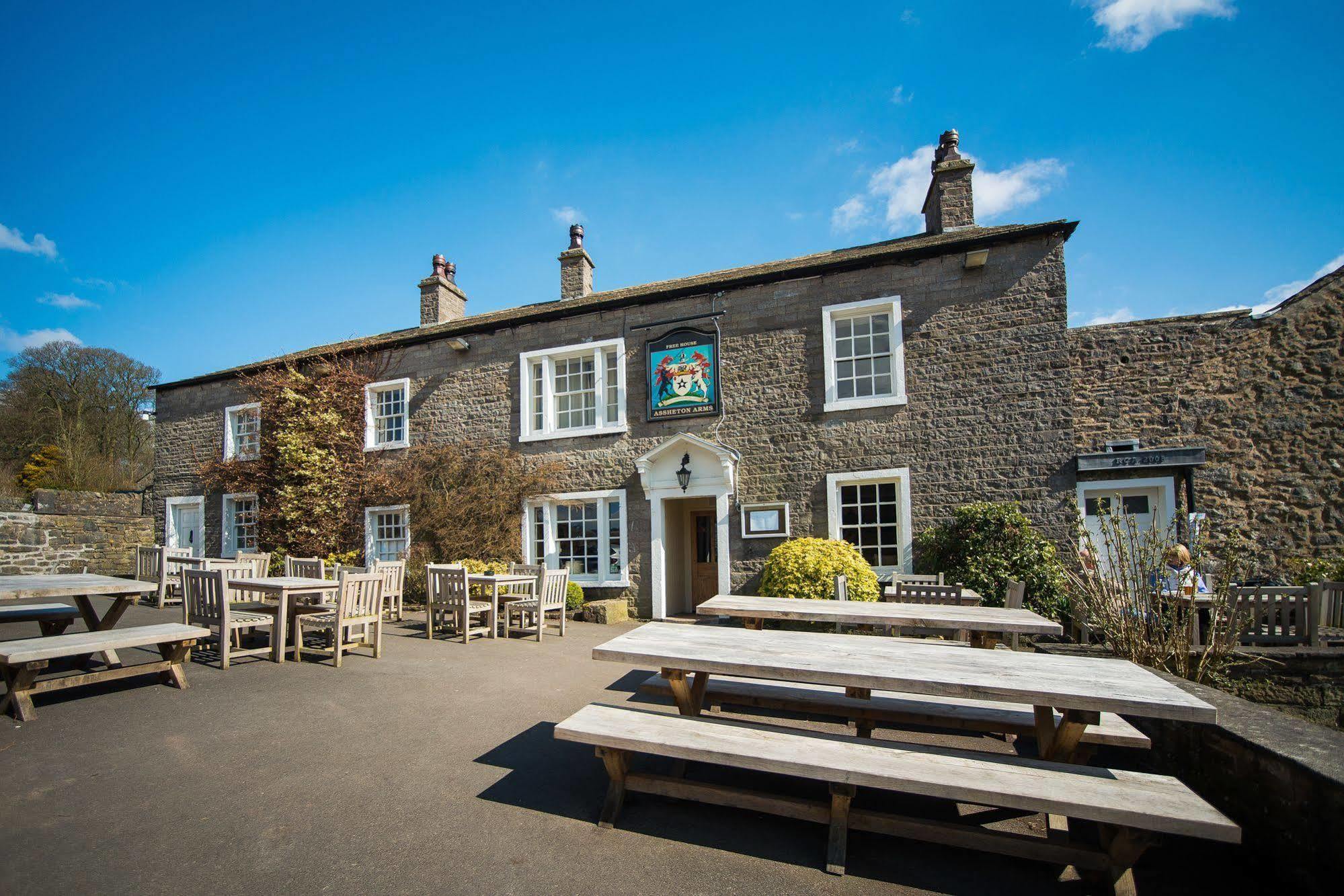 The Assheton Arms Hotel Clitheroe Bagian luar foto